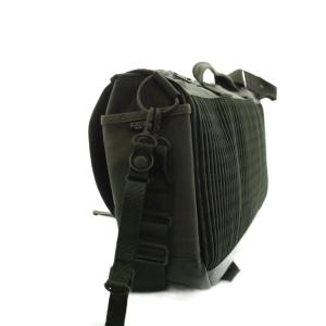 PORTER 吉田カバン MONOCHROME MESSENGER BAG グリーン