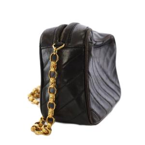 CHANEL ラムスキン Vステッチ ココマーク チェーンショルダーバッグ ブラック 2番台