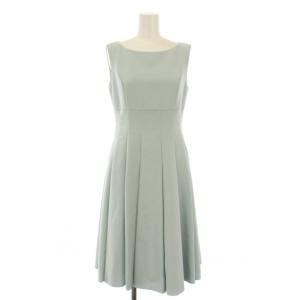 Slim Tuck Dress スリムタックドレス フレアワンピース ひざ丈 ノースリーブ クルーネック