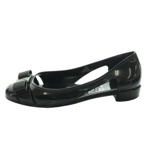 Salvatore Ferragamo VARA JELLY パンプス 7 ブラック