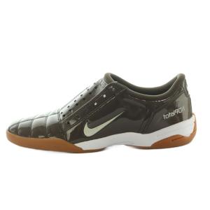 Women's Total 90 3 Baroque Brown スニーカー US11