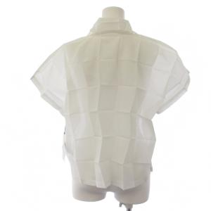 me ISSEY MIYAKE ブラウス 半袖 F ホワイト MI51-FK902