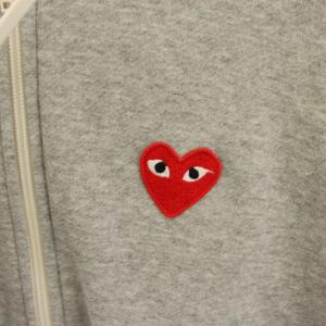 PLAY Comme des Garçons AD2018/11 パーカー スウェット ジップアップ 長袖 ハートロゴ M グレー AZ-T167 /HN