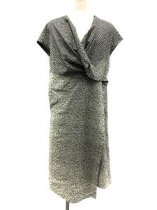 イッセイミヤケ ワンピース ノースリーブ ひざ丈 総柄 2 黒 白