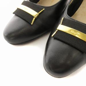 Salvatore Ferragamo ブティック BOUTIQUE パンプス ノーヴォリ アーモンドトゥ ミドルヒール チャンキー 8.5 26cm 黒 ブラック