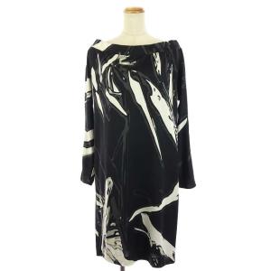 ワンピース 膝丈 オフショルダー 総柄