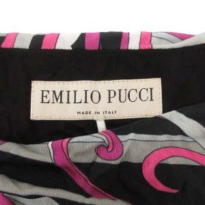 Emilio Pucci ワンピース フレンチスリーブ 膝丈 総柄