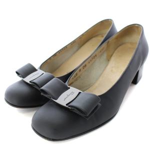 ヴァラ マットレザーパンプス ブラック