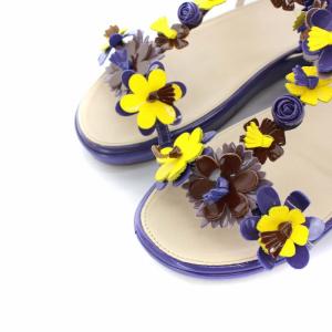 PRADA フラワーモチーフエナメルサンダル パープル