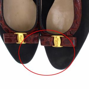 Salvatore Ferragamo パンプス ラウンドトゥ ヴァラ リボン スエード 6C 23.5cm ブラック ブラウン