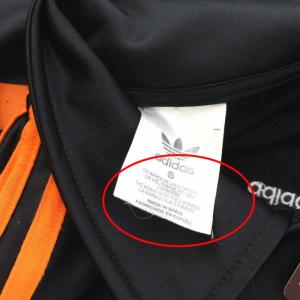 adidas Originals バックロゴサッカーユニフォーム カットソー 半袖 3ライン ワッペン S ブラック オレンジ
