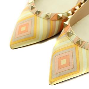 VALENTINO ロックスタッズポインテッドトゥパンプス 35 オレンジ
