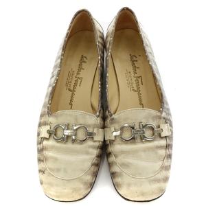 Salvatore Ferragamo ローファー ガンチーニ パイソン 型押し 6.5 べージュ ブラウン