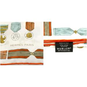HERMES カレ65 Tableau d'Honneur スカーフ メダル柄 総柄 シルク混 オレンジ ホワイト