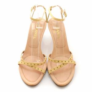 CHANEL サンダル エナメル スタッズ 37.5 ピンクベージュ