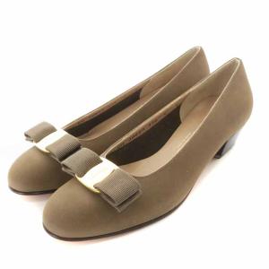 ヴァラ パンプス チャンキーヒール ヌバック リボン 6 カーキ