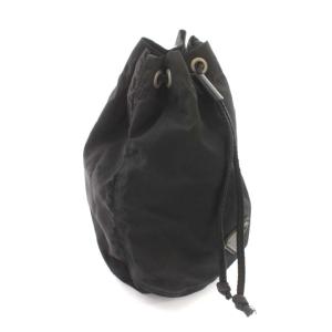 PRADA ポーチ 巾着 三角ロゴプレート ナイロン 黒 ブラック