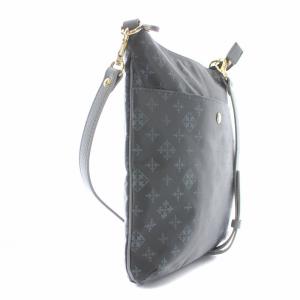 russet フラットショルダーバッグ ポシェット 斜めがけ モノグラム ナイロン グレー 水色 ライトブルー OF