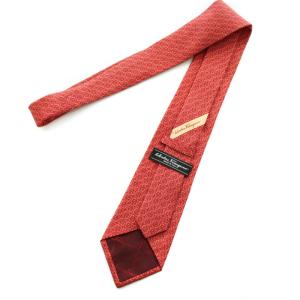 Salvatore Ferragamo ネクタイ レギュラータイ 絹 シルク ガンチーニ柄 総柄 赤 レッド ピンク