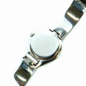GUCCI バングルウォッチ 腕時計 クォーツ 黒文字盤 シルバーカラー 6700L