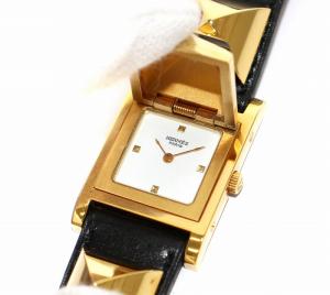 メドール 腕時計 クォーツ 2針 Y刻印 ゴールドカラー ブラック