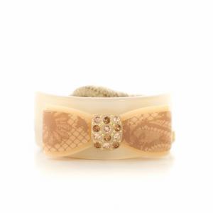 リボン ポニー ヘアゴム レースモチーフ ラインストーン ロゴ 髪ゴム ヘアアクセサリー ベージュ /DK