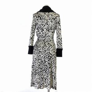 DIANE von FURSTENBERG ラップ ワンピース ひざ丈 タイト 七分袖 ニット 切替 シルク リボン ベルト 総柄 モノトーン 黒 白 4