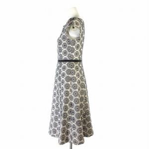 TOCCA ワンピース ハートカットネック 花柄 半袖 ホワイト