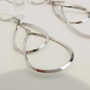 4℃ 美品 現行モデル 111746152201 ティアドロップ K10 ホワイトゴールド 総重量1.4g