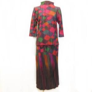 PLEATS PLEASE ISSEY MIYAKE イッセイミヤケ 極彩色 プリーツ セットアップ ハイネック 総柄 赤 茶