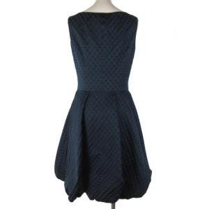 René TISSUE ノースリーブワンピース ひざ丈 花柄 ボリューム スカート ネイビー