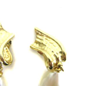 GIVENCHY イヤリング アクセサリー フェイクドロップパール ゴールドカラー ECR17