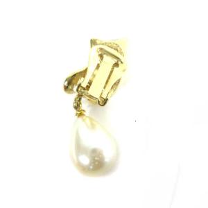 GIVENCHY イヤリング アクセサリー フェイクドロップパール ゴールドカラー ECR17
