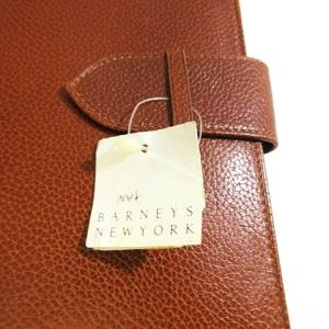 BARNEYS NEW YORK 手帳型 オーガナイザー 財布 二つ折り 小銭入れあり パスケース付 レザー ブラウン 茶