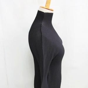 me ISSEY MIYAKE プリーツ ハイネック カットソー 長袖 トップス 無地 ブラック F