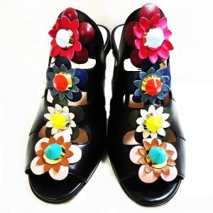 FENDI フラワースタッズミュール オープントゥ 36 ブラック