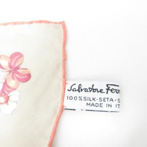 Salvatore Ferragamo ミニスカーフ チーフ シルク 総柄 ベージュ