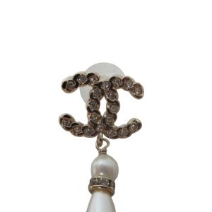 CHANEL ピアス アシンメトリー フェイクパール ココマーク ラインストーン シルバーカラー