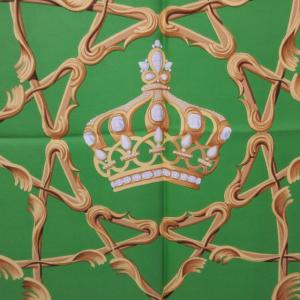 HERMES カレ90 スカーフ 王冠 クラウン 総柄 グリーン系  GY11 AA 0127