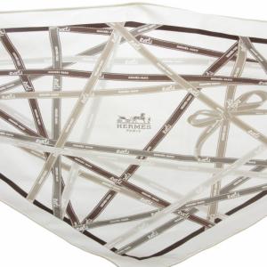 HERMES シルク ボルデュック柄スカーフ 三角トライアングル 白×茶 ホワイト×ブラウン IBO48 0320