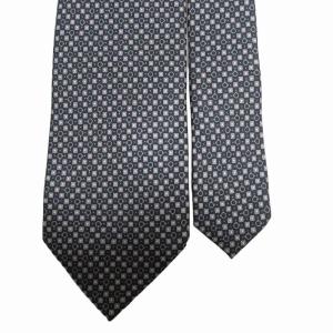Salvatore Ferragamo 美品 シルクネクタイ レギュラータイ ガンチーニ柄 ブラック×シルバー色 黒×銀色 0607 IBO50