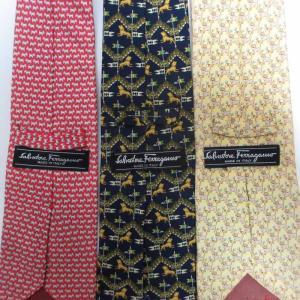 Salvatore Ferragamo 美品 シルクネクタイ レギュラータイ まとめて 3本 動物柄 赤 紺 ベージュ 0607 IBO50