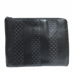 レザークラッチバッッグ セカンドバッグ 総柄ロゴ ストライプ 黒 ブラック 0527 IBO52