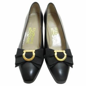 Salvatore Ferragamo レザー ガンチーニリボン パンプス ヒールシューズ ゴールド金具 黒 ブラック 6D 23.5cm IBO54 0818