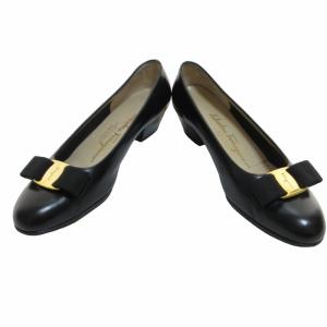 Salvatore Ferragamo レザー ヴァラリボン パンプス ヒールシューズ ゴールド金具 黒 ブラック 6C 23.5cm IBO54 0818
