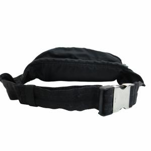 PRADA ナイロン ウエストポーチ トライアングルロゴ プレート 三角ロゴ シルバー金具 黒