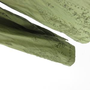 yoshie inaba ブラウス シャツ チャイナボタン 花刺繍 シルク カーキグリーン 2 M