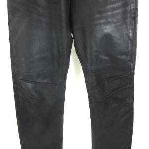 A.P.C. カウレザーパンツ ボタンフライ 28 ブラック