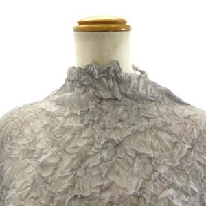 ISSEY MIYAKE FETE ハイネックプリーツカットソー シワ加工 2 ライトグレー