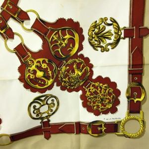 HERMES Cuiveeries 馬車 カレ90 スカーフ シルク ベージュ ブラウン